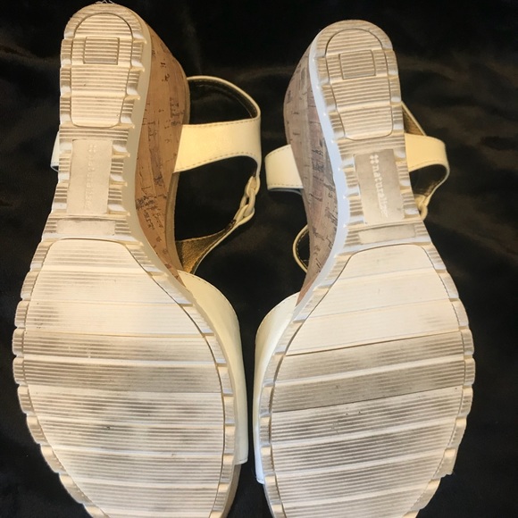 Naturalizer Sandals-8.5 M - Picture 5 of 7